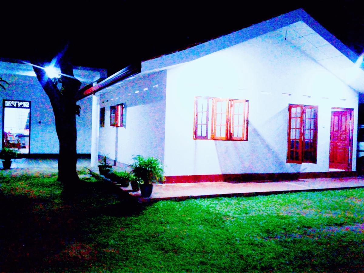 Sanithu Homestay And Villa Galle Kültér fotó